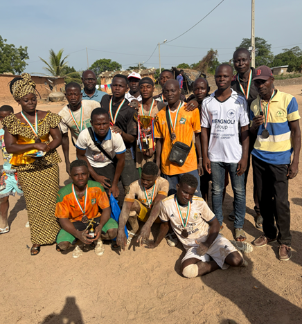 Participants et trophées de la première édition du tournoi